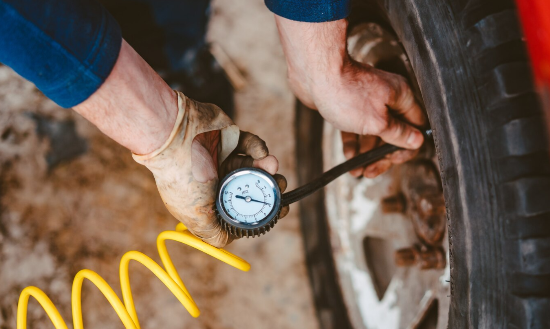 Kia Sonet Tyre Pressure Guide: Recommended PSI, TPMS, and Best Tyres for Optimal Performance